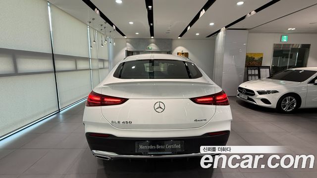 Mercedes-Benz GLE-Class 2025 — photo 4