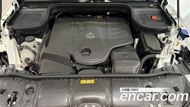 Mercedes-Benz GLE-Class 2025 — photo 14