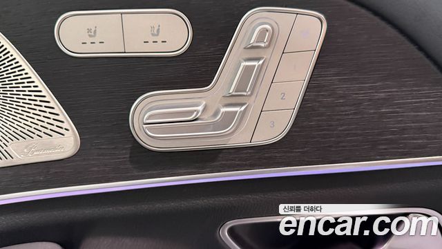 Mercedes-Benz GLE-Class 2025 — photo 16