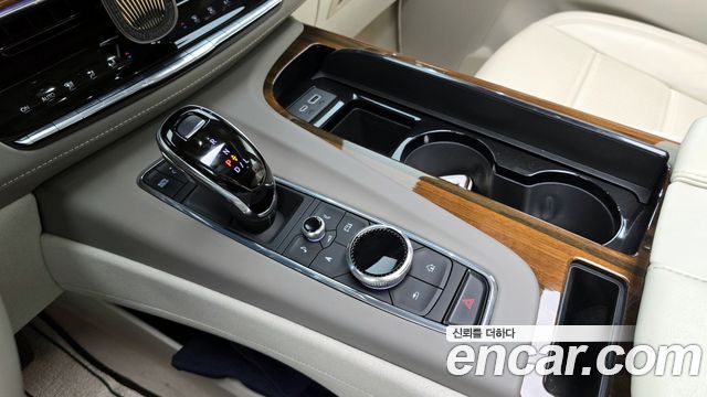 Cadillac Escalade 2024 — photo 9