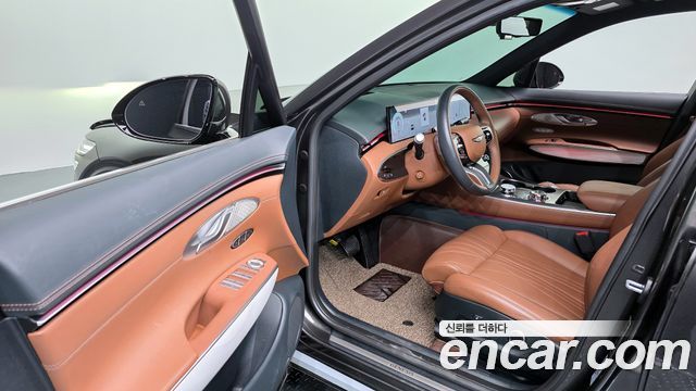 Genesis GV70 2025 — photo 13