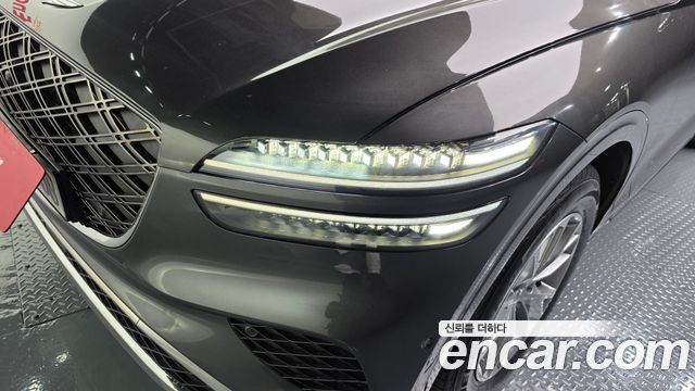 Genesis GV70 2025 — photo 8