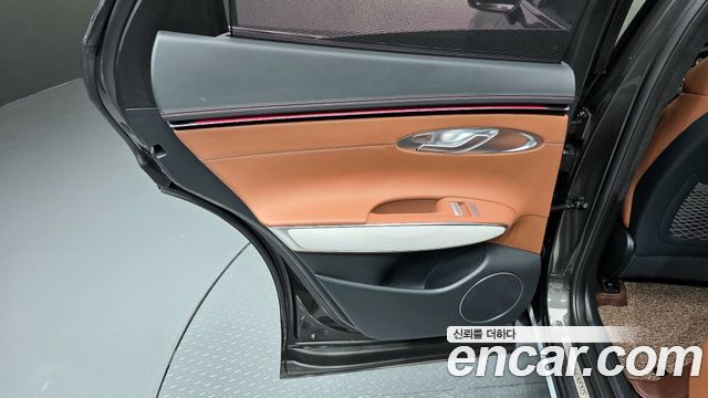 Genesis GV70 2025 — photo 15