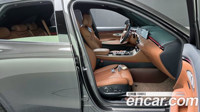 Genesis GV70 2025 — photo 16