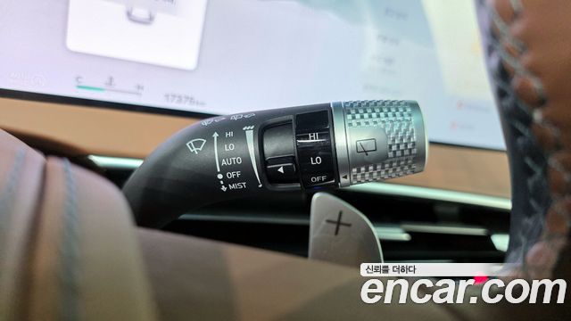 Genesis GV70 2025 — photo 27