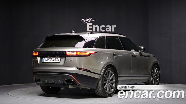 Land Rover Range Rover Velar 2019 — photo 2