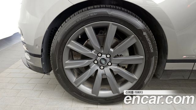 Land Rover Range Rover Velar 2019 — photo 5