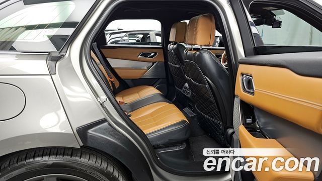 Land Rover Range Rover Velar 2019 — photo 35