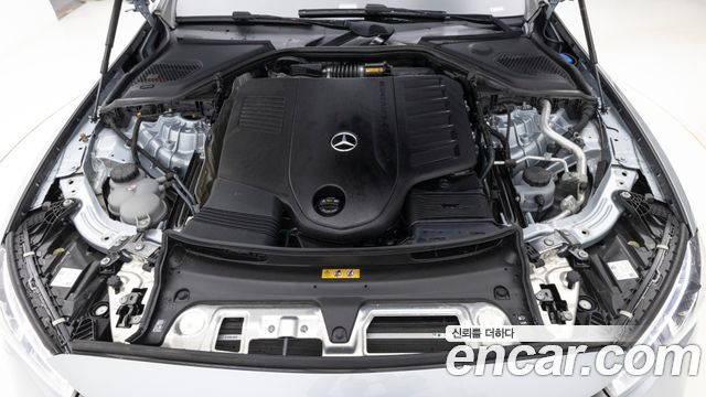 Mercedes-Benz E-Class 2024 — photo 6