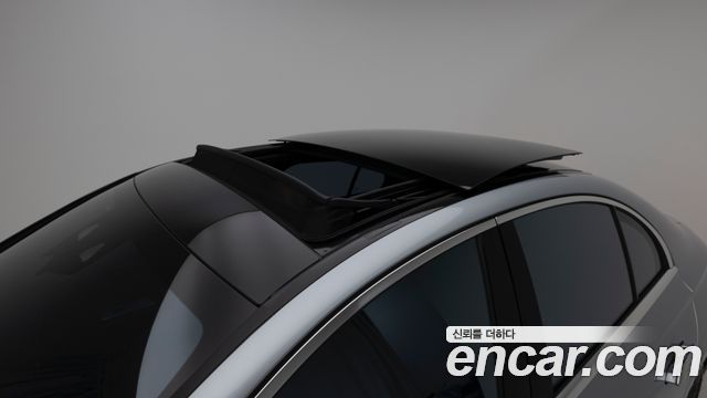 Mercedes-Benz E-Class 2024 — photo 12