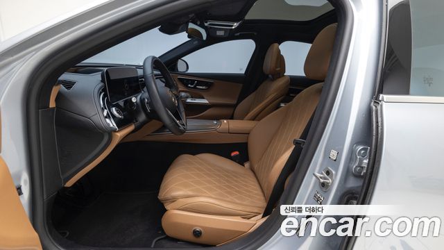 Mercedes-Benz E-Class 2024 — photo 14