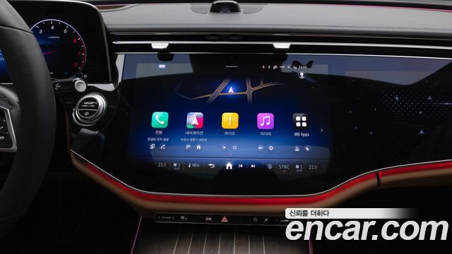 Mercedes-Benz E-Class 2024 — photo 16