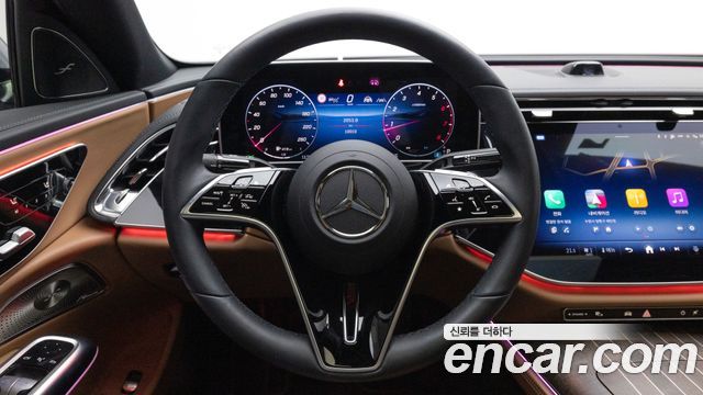 Mercedes-Benz E-Class 2024 — photo 20
