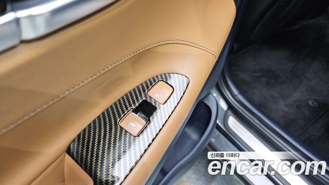 Hyundai Grandeur 2018 — photo 29