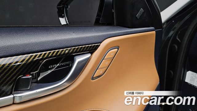 Hyundai Grandeur 2018 — photo 30