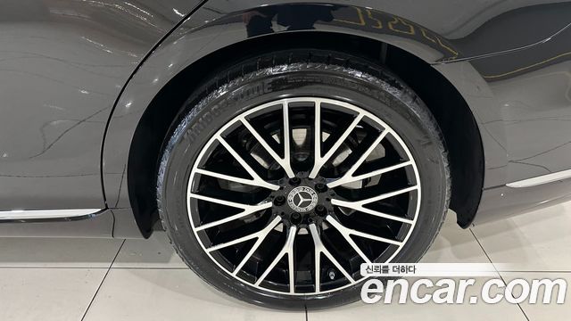 Mercedes-Benz S-Class 2026 — photo 5