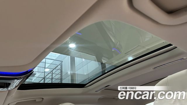 Mercedes-Benz S-Class 2026 — photo 11