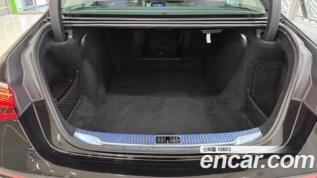 Mercedes-Benz S-Class 2026 — photo 18