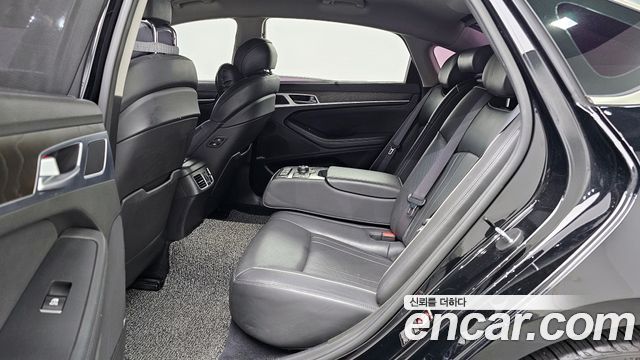 Hyundai Genesis 2016 — photo 18
