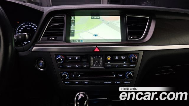 Hyundai Genesis 2016 — photo 19