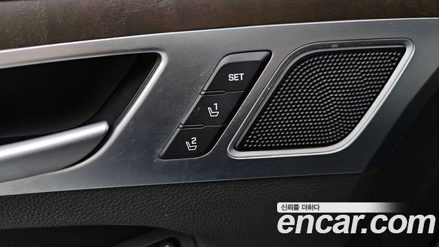 Hyundai Genesis 2016 — photo 33