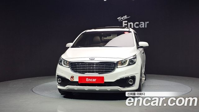Kia Canival 2018 — photo 3