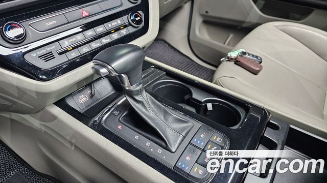 Kia Canival 2018 — photo 9