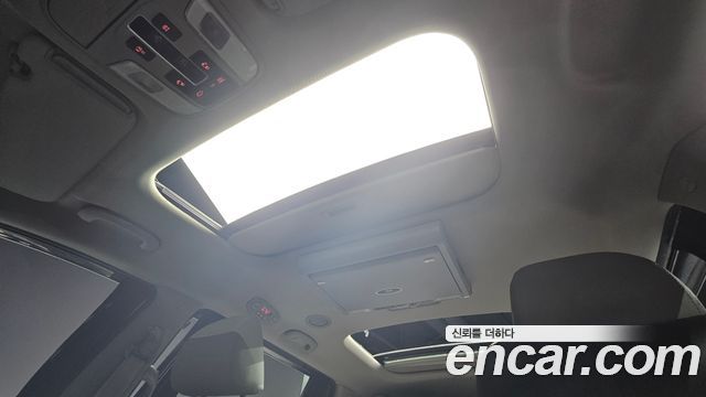 Kia Canival 2018 — photo 11