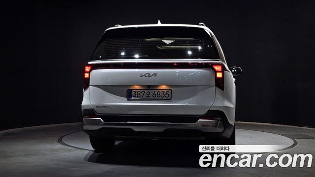 Kia Canival 2024 — photo 4