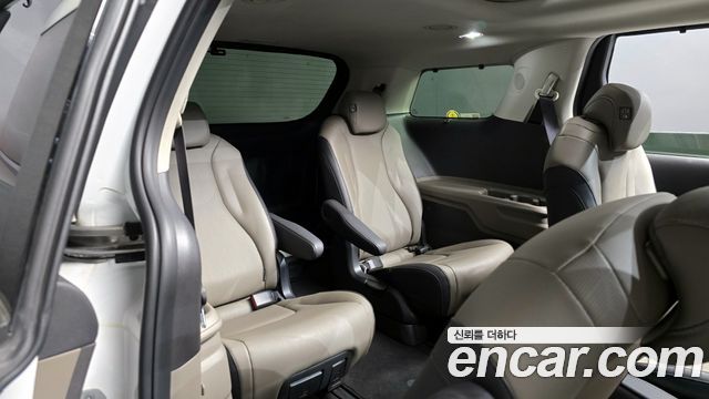 Kia Canival 2024 — photo 17