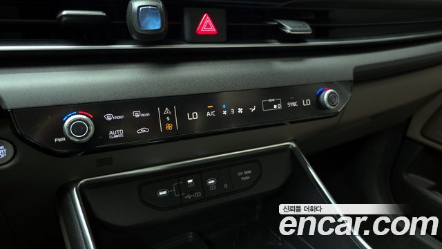Kia Canival 2024 — photo 23