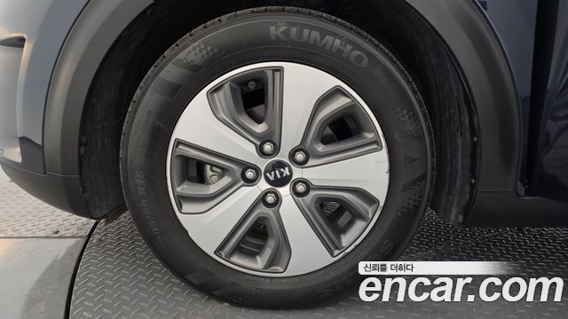 Kia Niro 2017 — photo 5