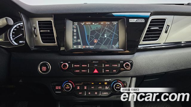 Kia Niro 2017 — photo 20