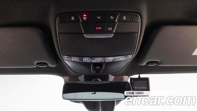 Mercedes-Benz E-Class 2023 — photo 17
