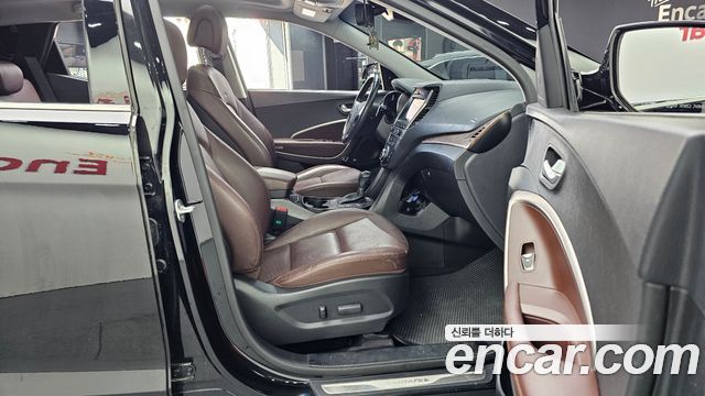 Hyundai Santafe 2017 — photo 17