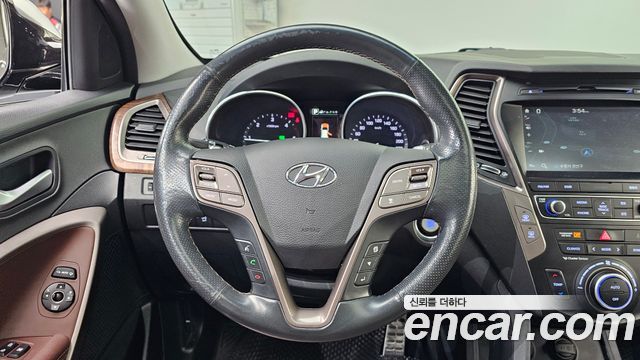 Hyundai Santafe 2017 — photo 19