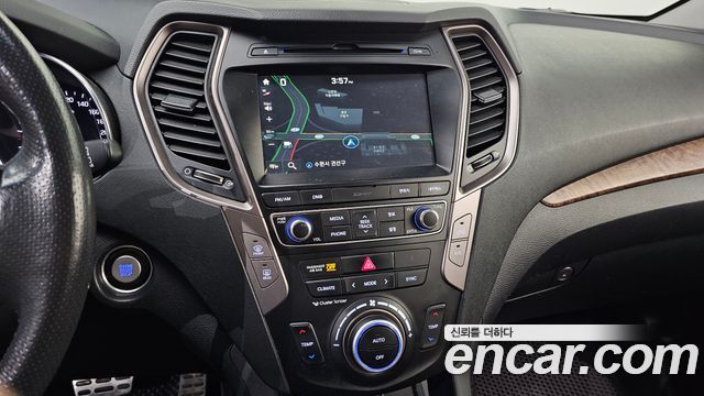 Hyundai Santafe 2017 — photo 20