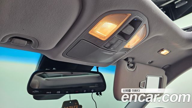 Hyundai Santafe 2017 — photo 27