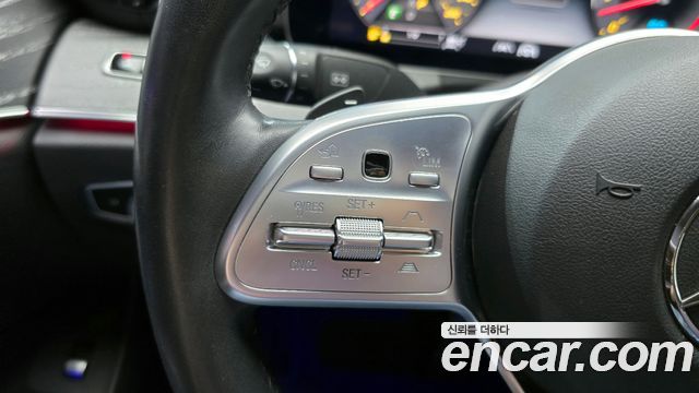 Mercedes-Benz CLS-Class 2020 — photo 23