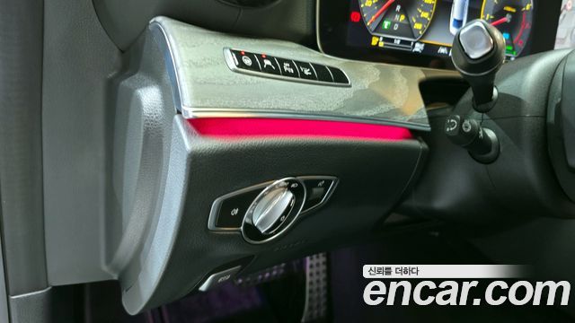 Mercedes-Benz CLS-Class 2020 — photo 25
