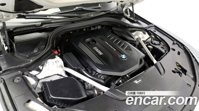 BMW Gran Turismo 2019 — photo 6