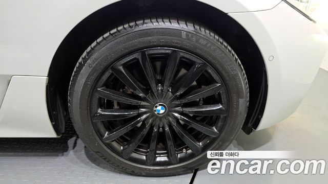 BMW Gran Turismo 2019 — photo 7