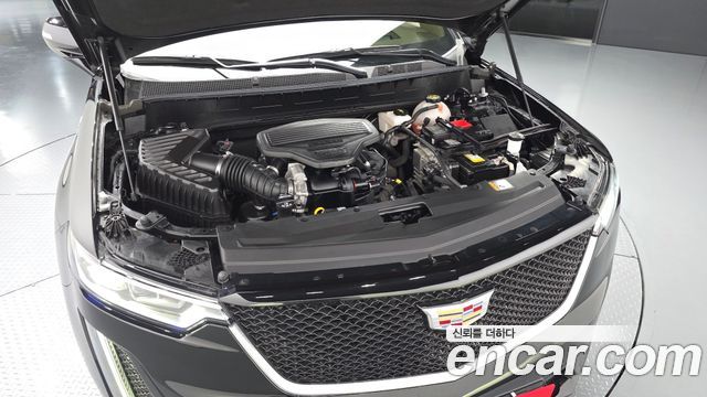 Cadillac XT6 2023 — photo 6