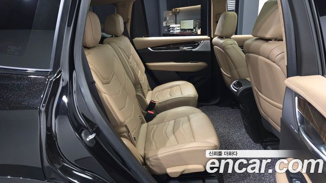 Cadillac XT6 2023 — photo 12