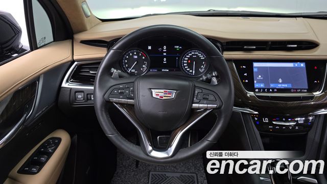 Cadillac XT6 2023 — photo 13
