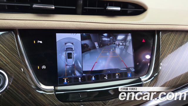 Cadillac XT6 2023 — photo 15