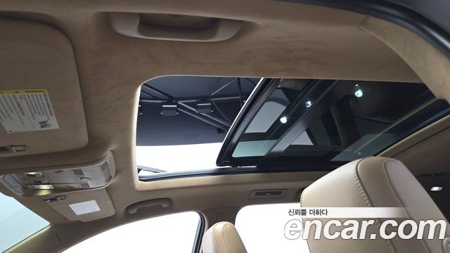 Cadillac XT6 2023 — photo 18