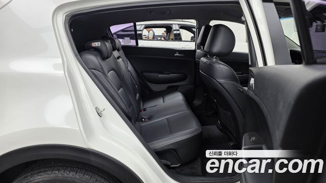 Kia Sportage 2016 — photo 12