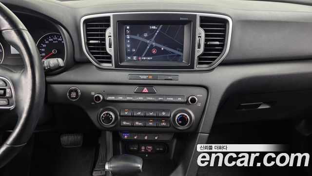 Kia Sportage 2016 — photo 14