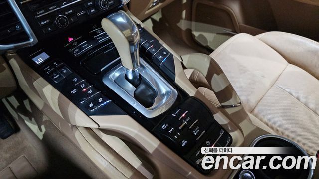 Porsche Cayenne 2016 — photo 9